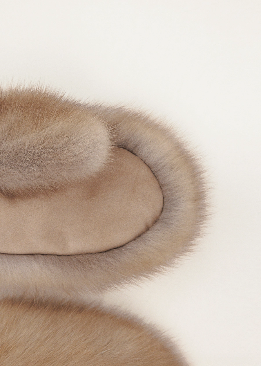 Варежки из меха куницы